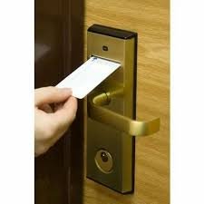 Revolutionizing Hotel Security: The Advantages of Digital Locks
